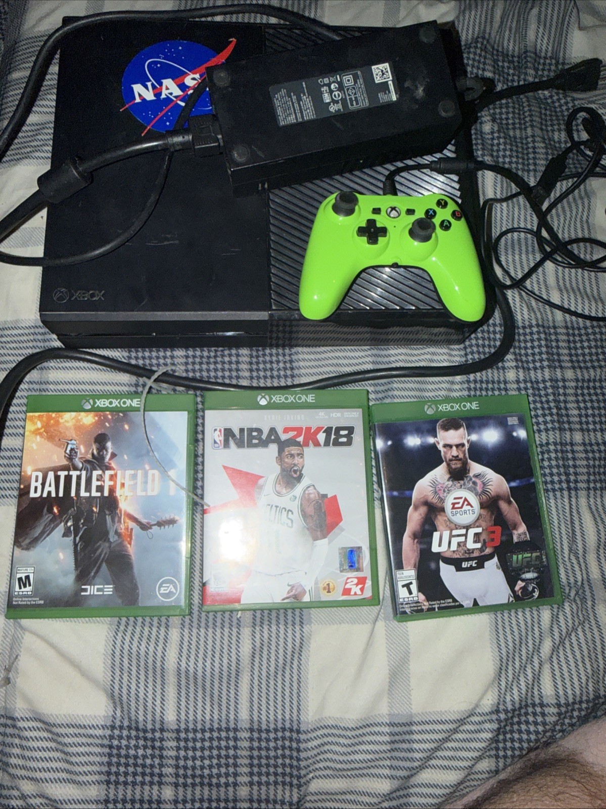 Microsoft Xbox One 500GB Console – Black (5C5-00025) Working And Tested