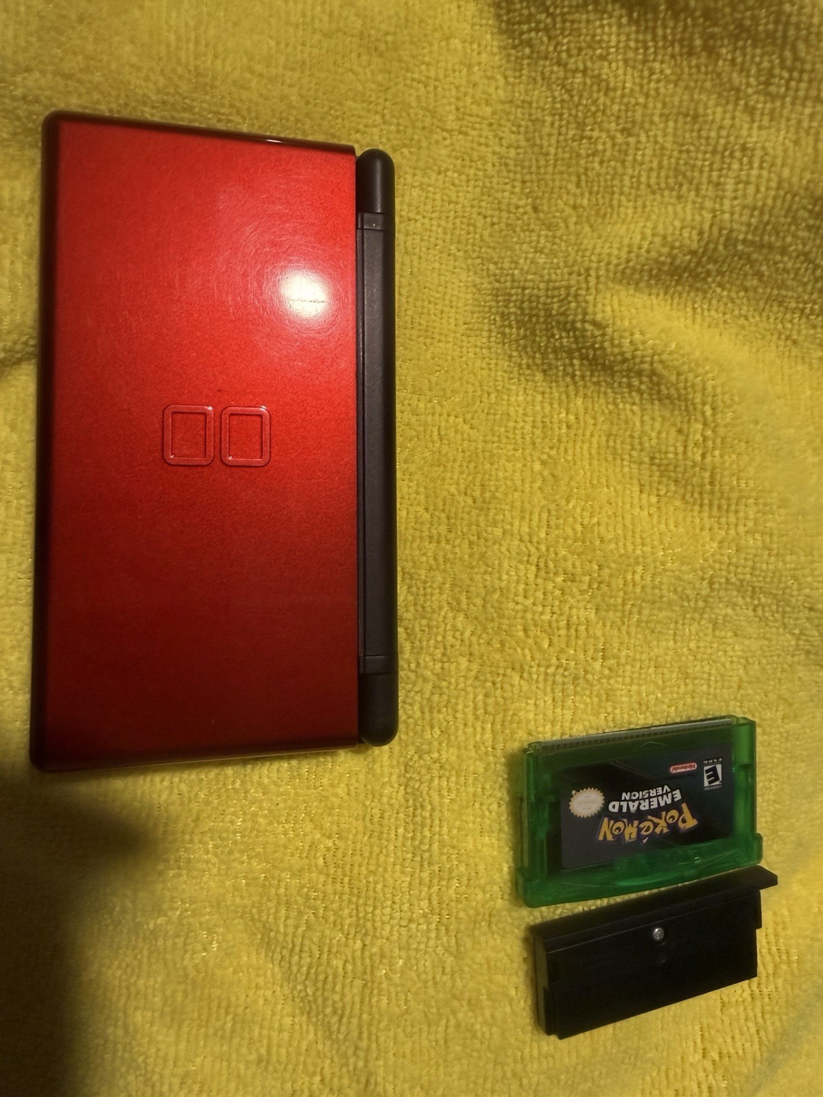 Nintendo DS Lite Crimson Handheld System – Red/Black READ DESC
