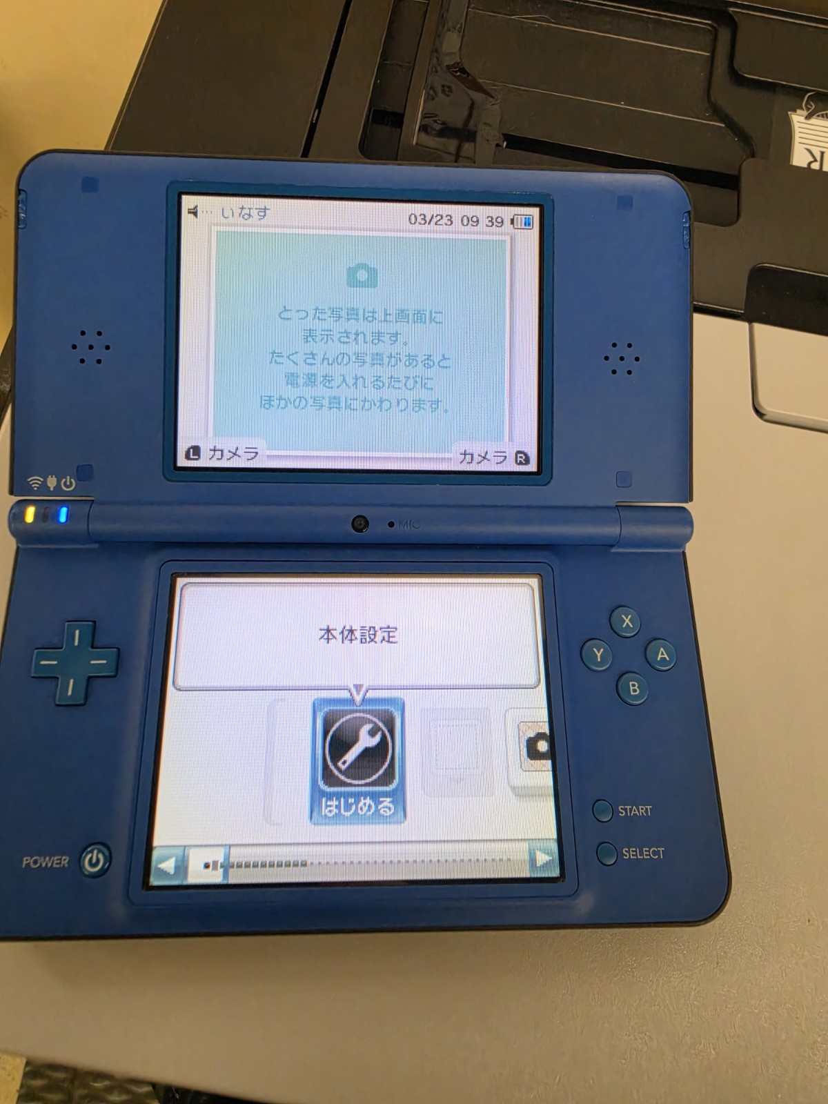 Nintendo DSi LL Handheld Console NTSC-J (Japan) UTL-001 Wi-Fi Blue/Black 2008