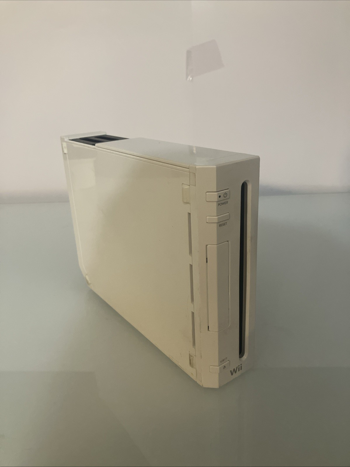 Nintendo Wii RVL-001 512 MB Home Console – White For Parts Not Working