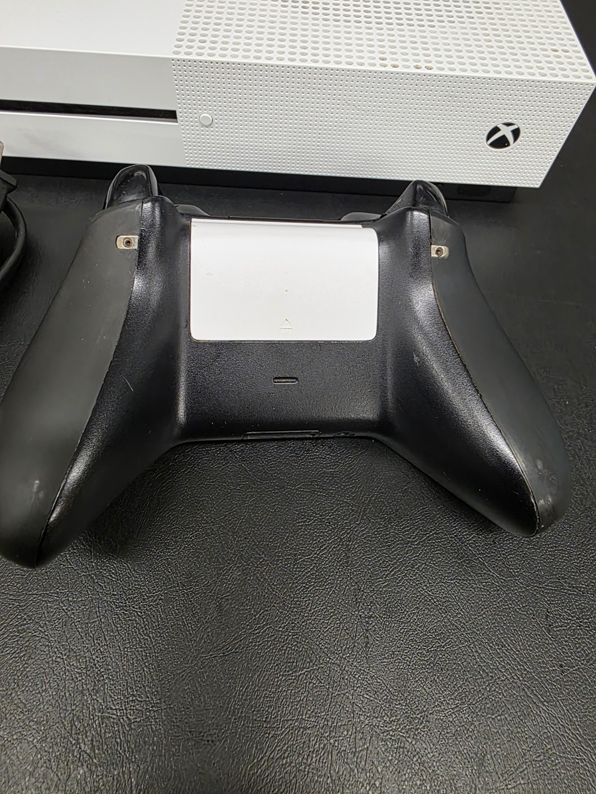 Microsoft Xbox One S 500GB White Console w/ Xbox X Controller & Power Cable
