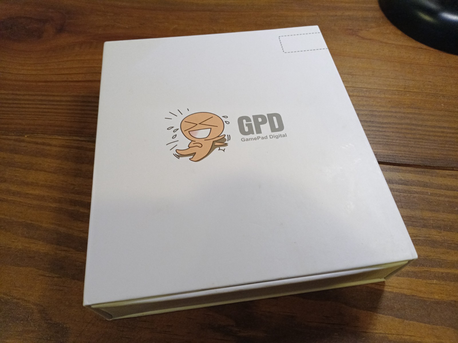 GPD XD Plus Portable Handheld Emulation Gaming Console with 32GB SD card Android
