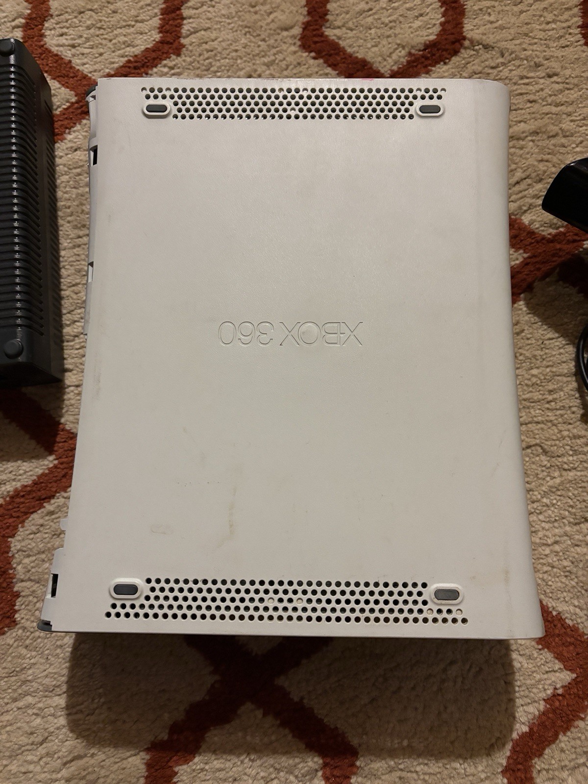 Microsoft XBOX 360 Console w/ Accessories FOR PARTS