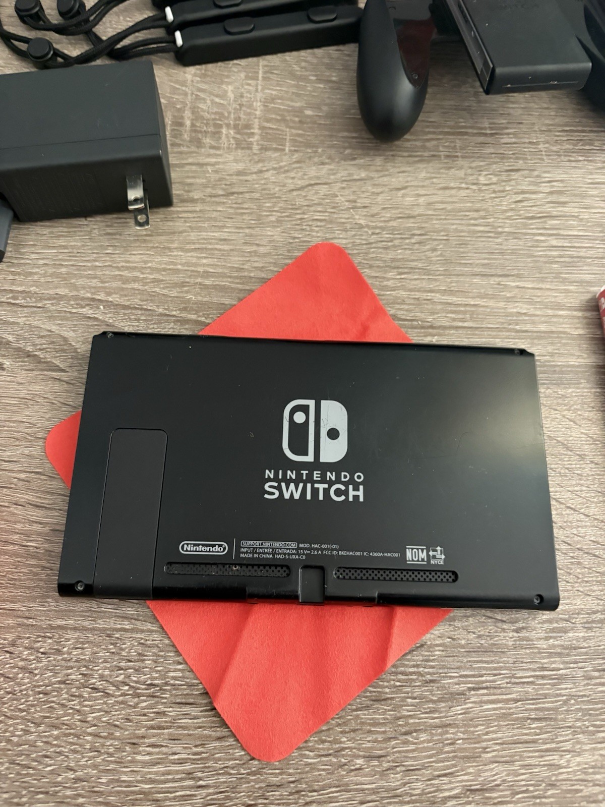 Nintendo Switch Model HAC-001 Console Bundle Tested & Reset + 2 Games