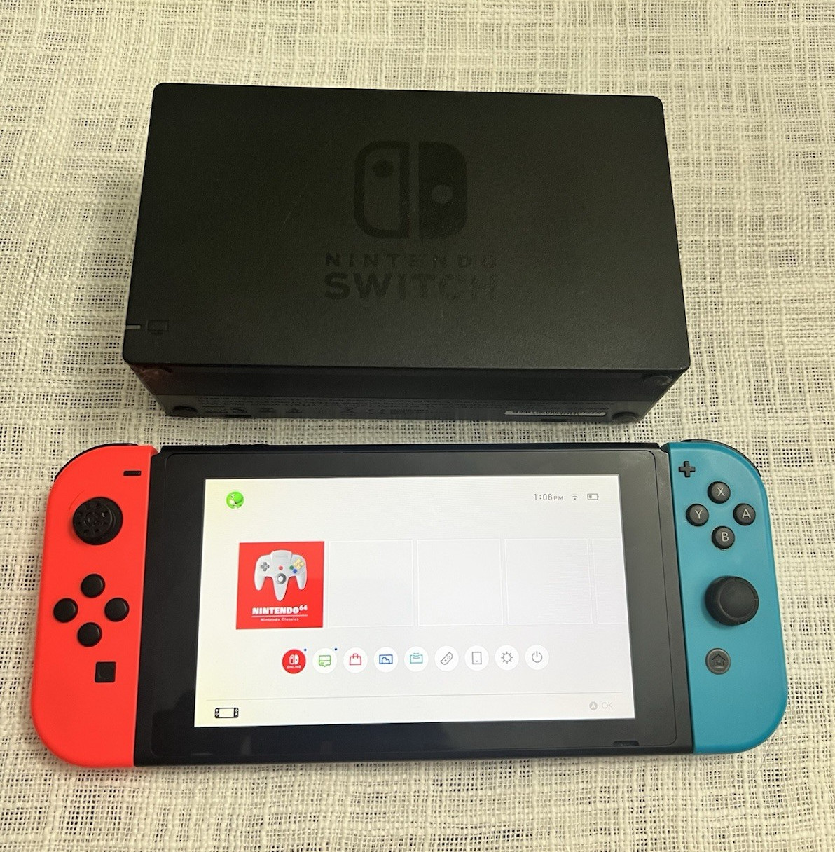 Nintendo Switch 32GB Console Bundle Red/Blue Joy-Con Dock HDMI, Wi-Fi 720p