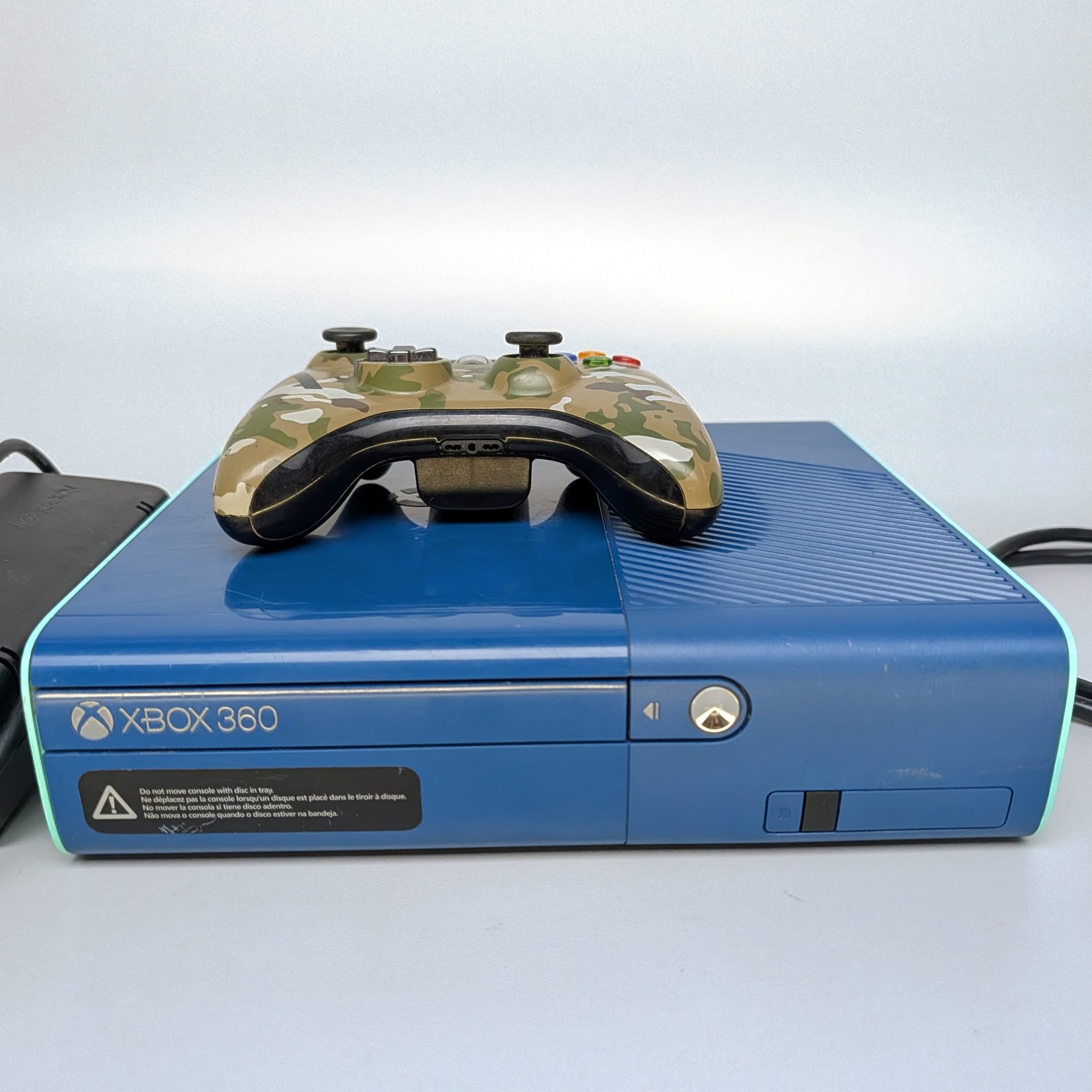 Microsoft Xbox 360 E Console 500GB Blue Call of Duty+Camo Controller Tested