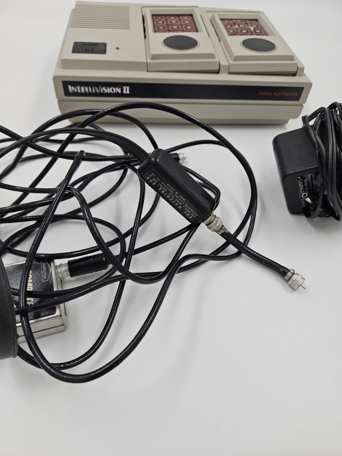 Mattel Intellivision II Console System 5872 w/ Controllers Powers On