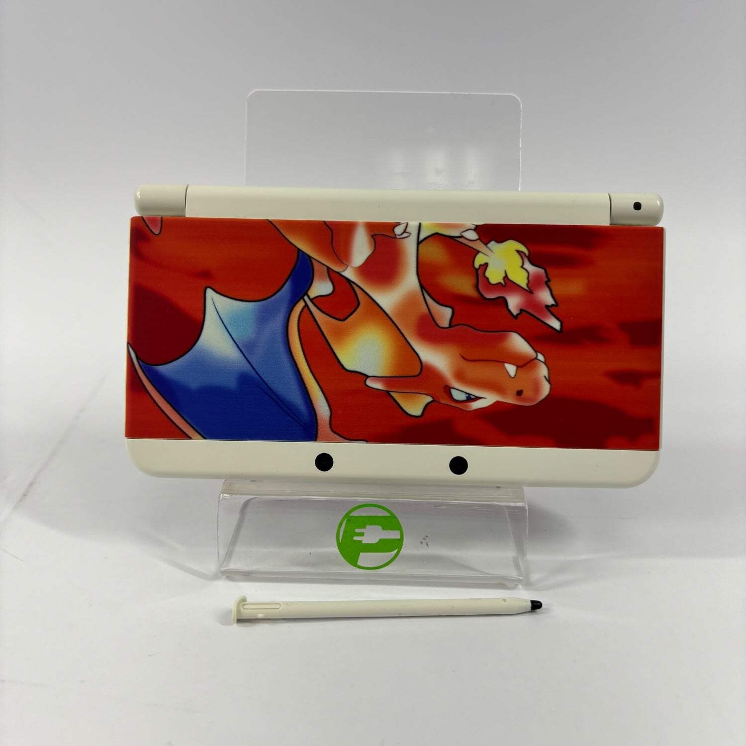 New Nintendo 3DS Handheld Game Console KTR-001 Charizard Pokemon Edition White
