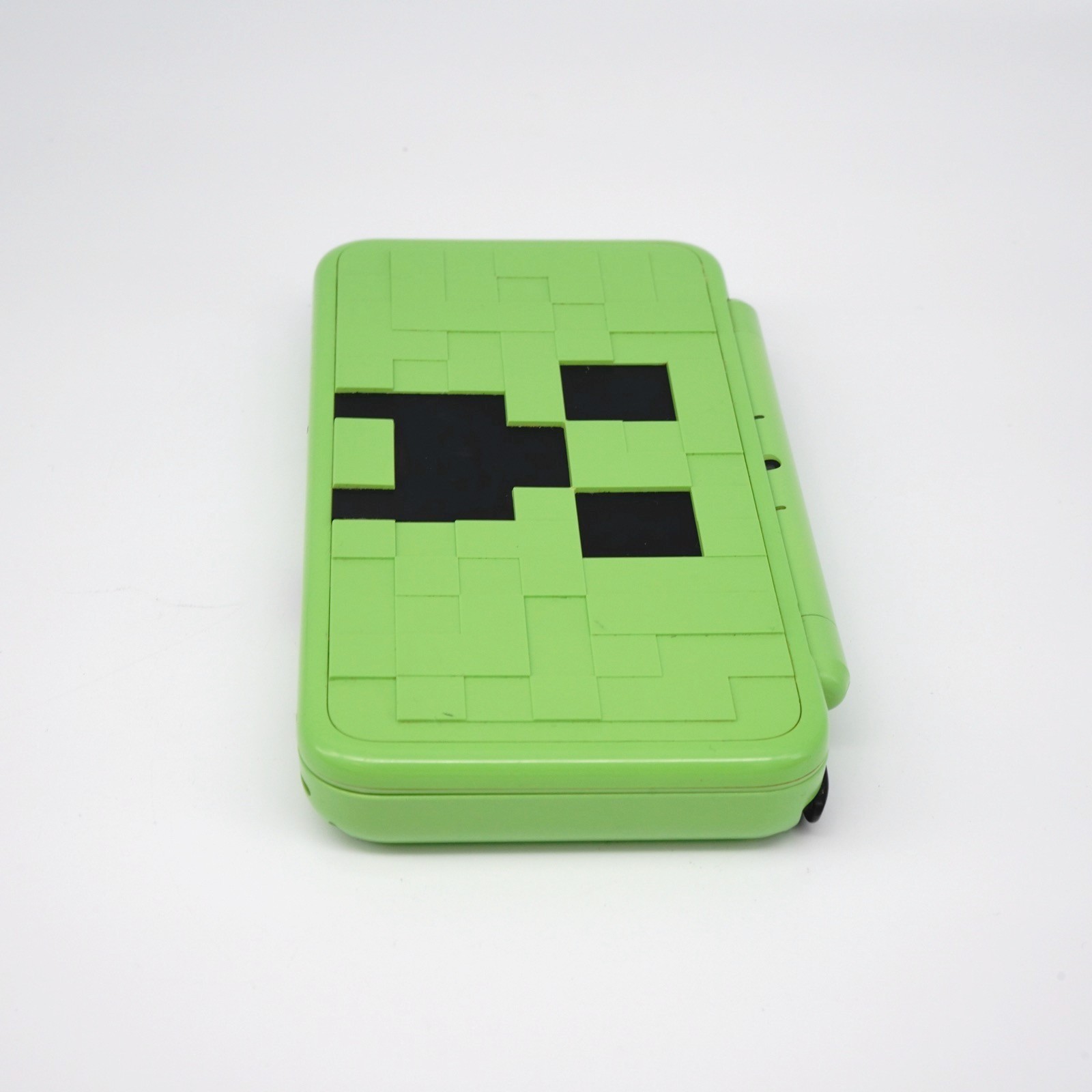 Nintendo “New” 2DS XL LL Console Minecraft Creeper Edition + extras (USA Seller)