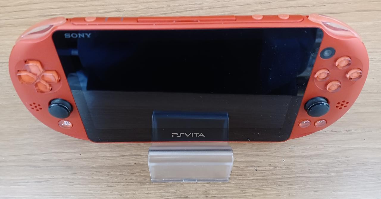 PSVITA Model PCH 2000ZA24 SONY