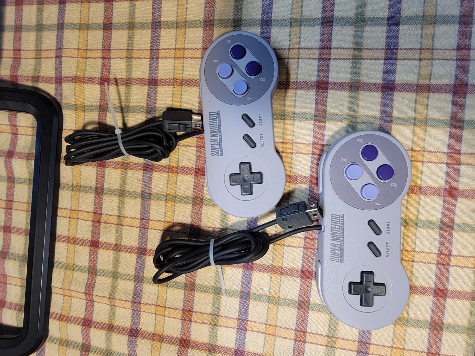 Nintendo Super Nes Game System Control Deck Clv-201 Bundle With 2 Controllers