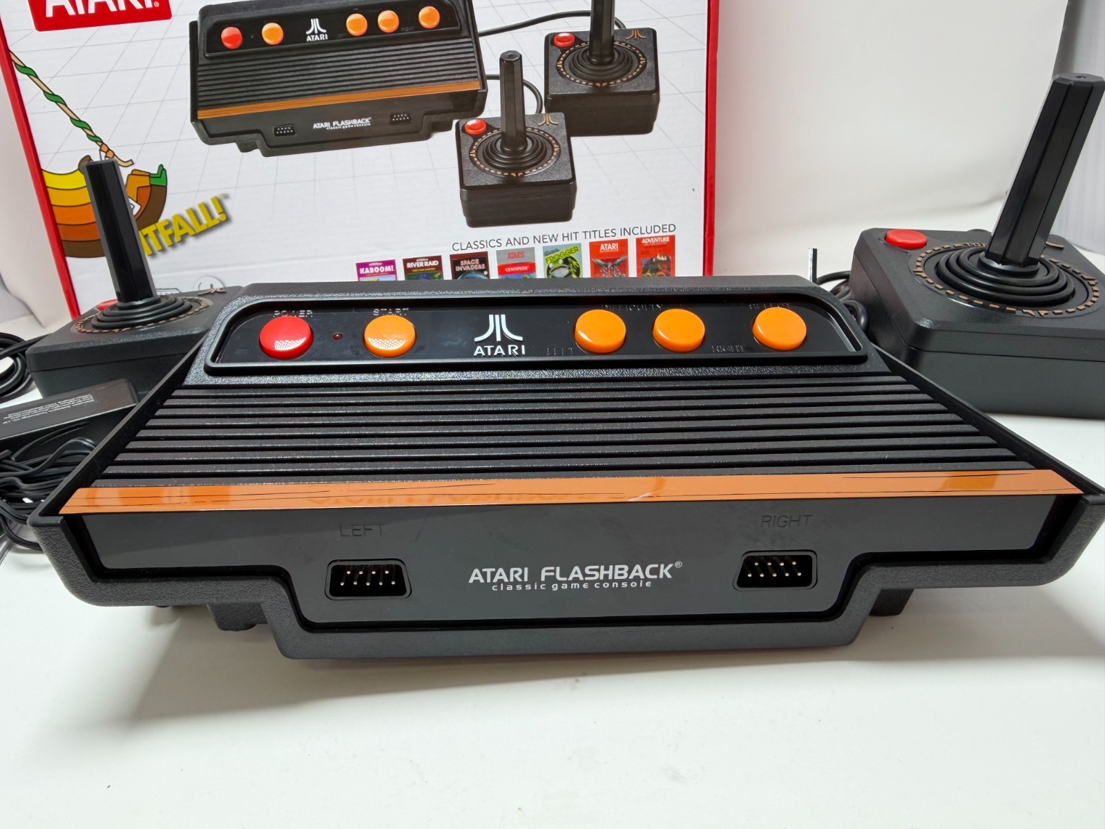 Atari Flashback 8 Console 105 Built In Games 40th Anniversary Black (FVS035296)