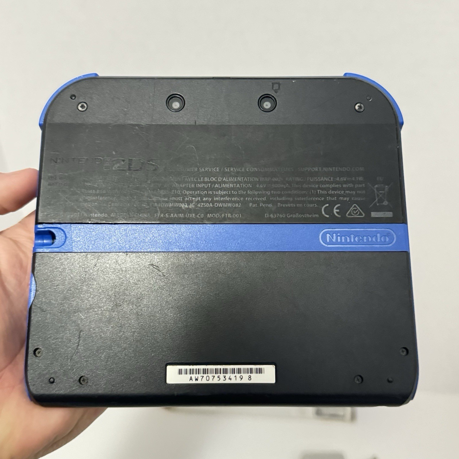 Nintendo 2DS Electric Blue Handheld With Box