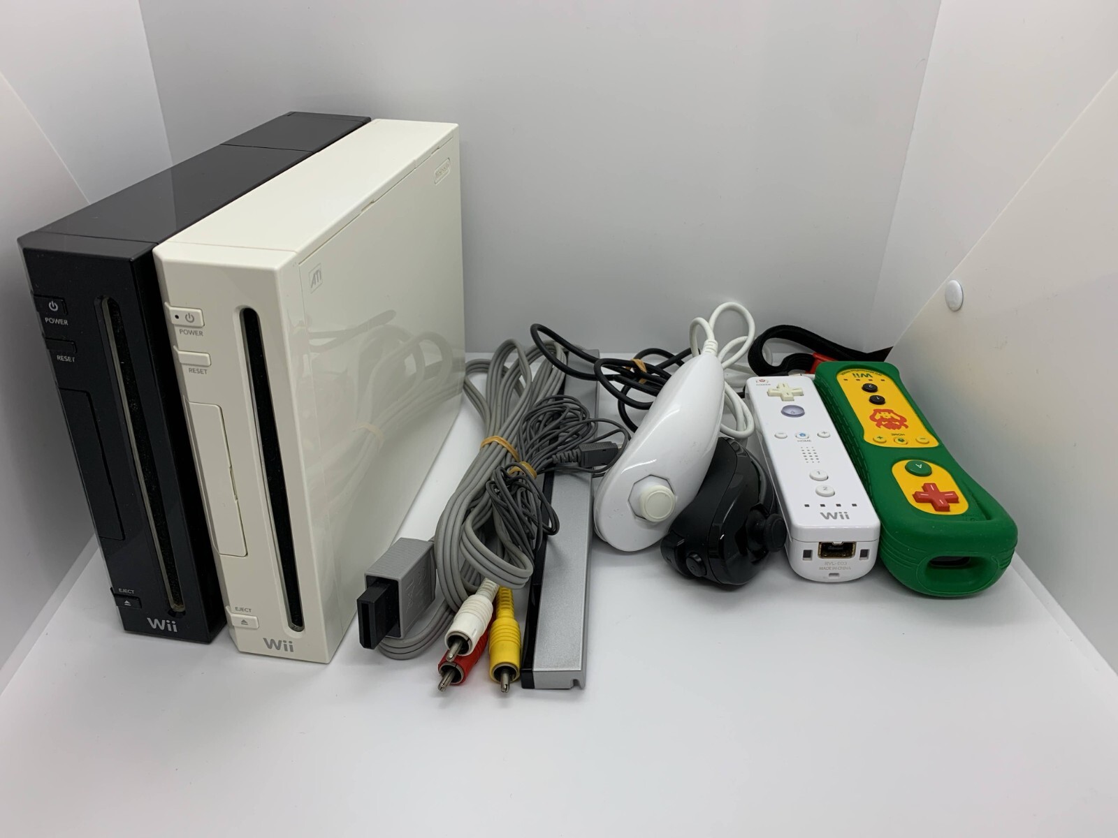 Nintendo Wii Console Controller Nunchuck AV Cable Sensorbar Japan Ver. choosable