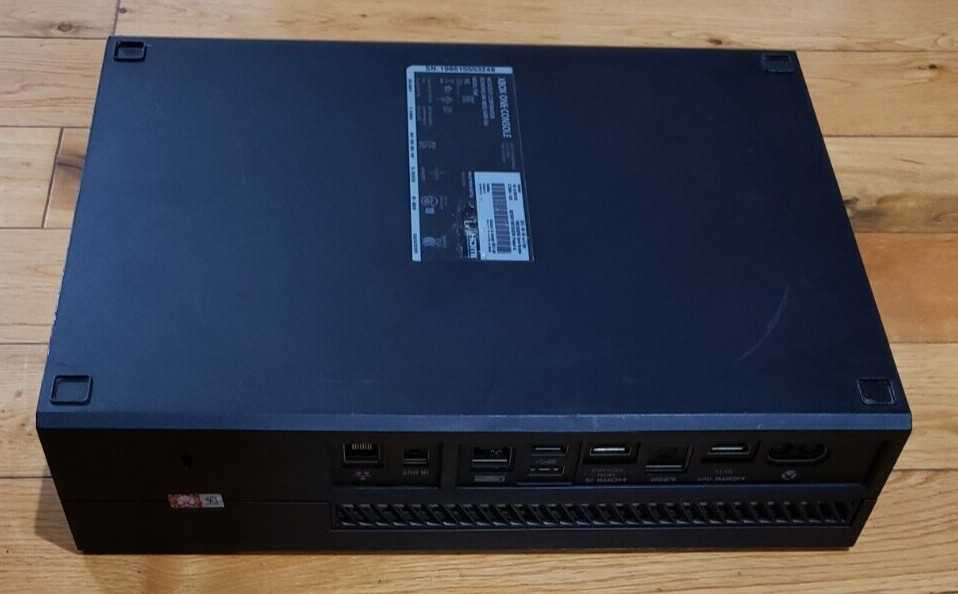 Microsoft Xbox One 1TB Console Bundle, BAD Disc Tray All Digital Works *READ PR