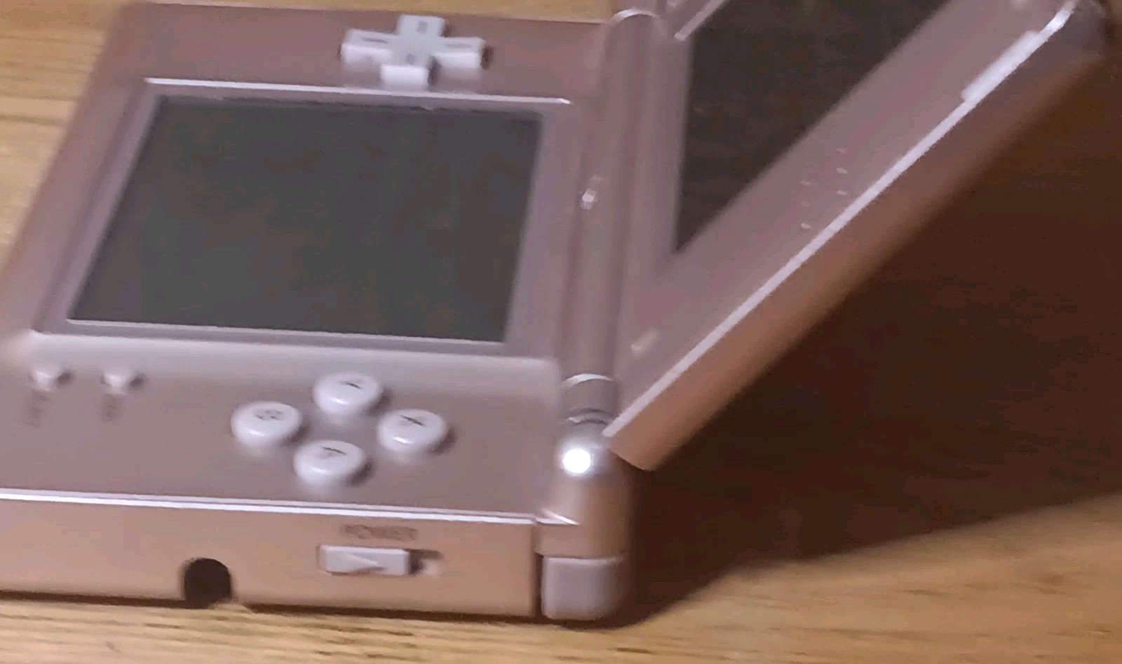 Nintendo DS Lite System Portable Gaming Console – Coral Pink Near Mint Condition