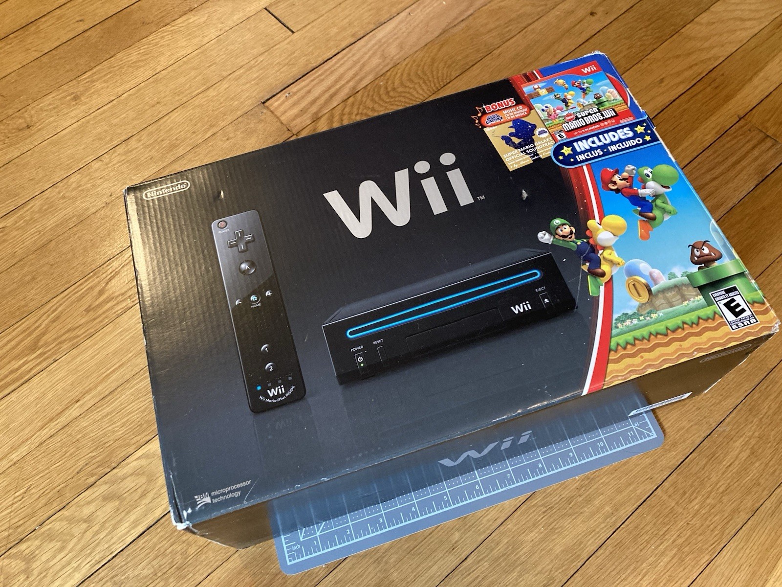 NEW Black Nintendo Wii Open box, includes Super Mario Bros. Wii