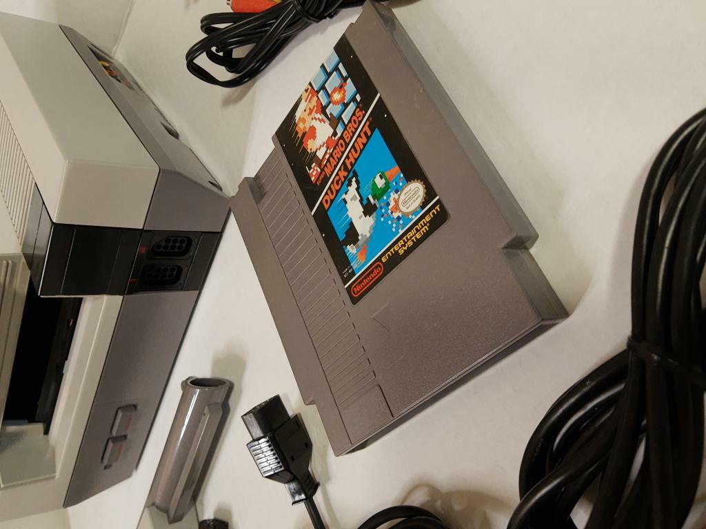 NES Nintendo Entertainment System Action Set Console Super Mario Bros./Duckhunt