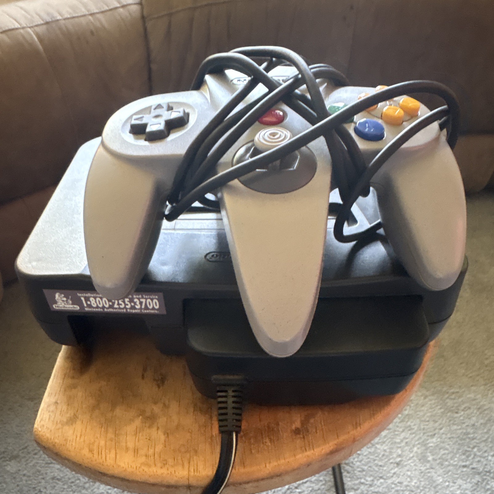 Nintendo 64 Gray Console Bundle w/ 2 Controllers, AV Cable & Power Cord