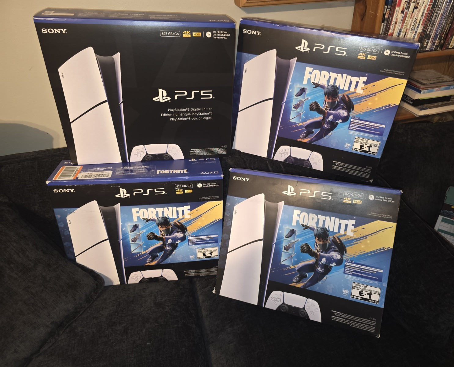 Sony PS5 Digital Edition Fortnite Bundle 825GB 4K Wi-Fi White/Black CFI-1115B