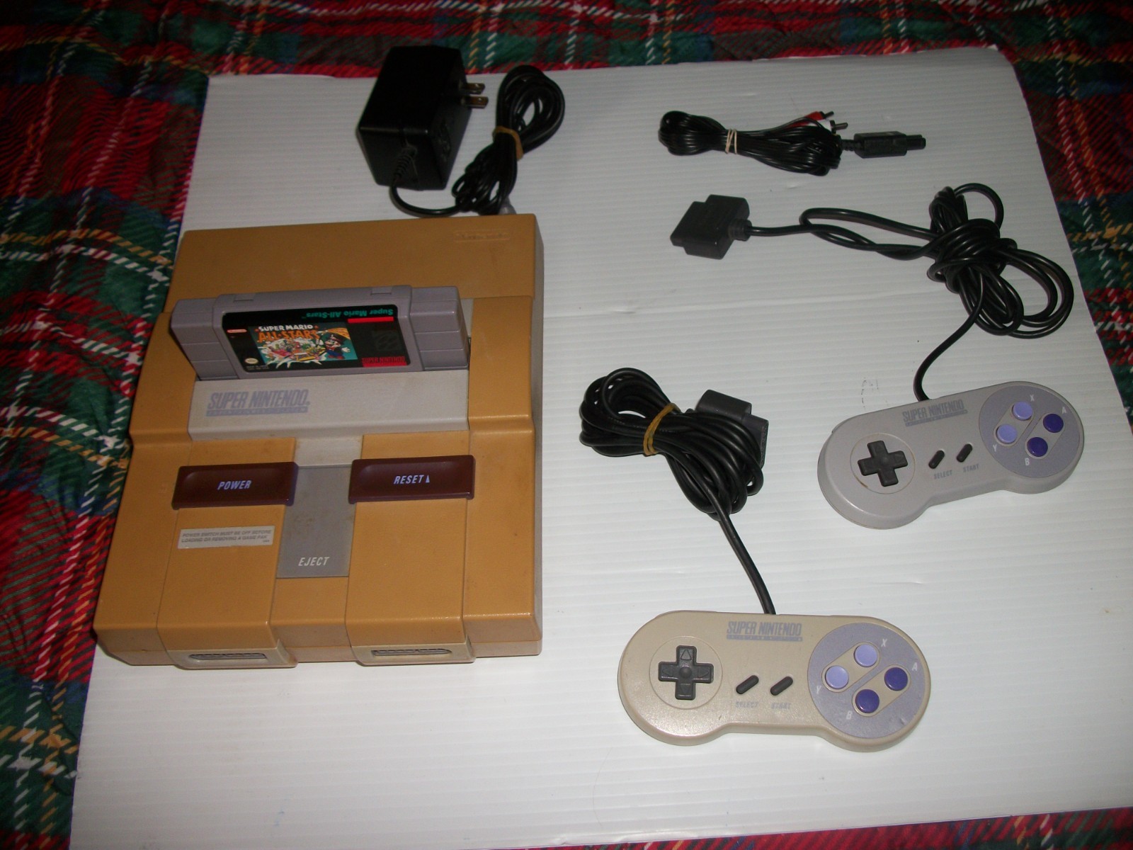 Super Nintendo SNES Console – Bundle 2 Controllers, Cables, Mario All Stars Game
