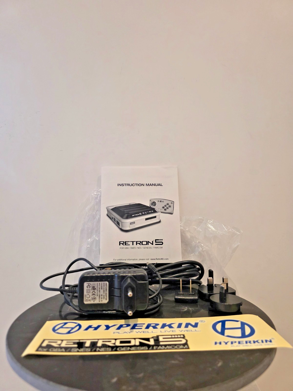 Hyperkin Retron 5 Black Console Famicom Nes Snes, Mega drive Game Boy