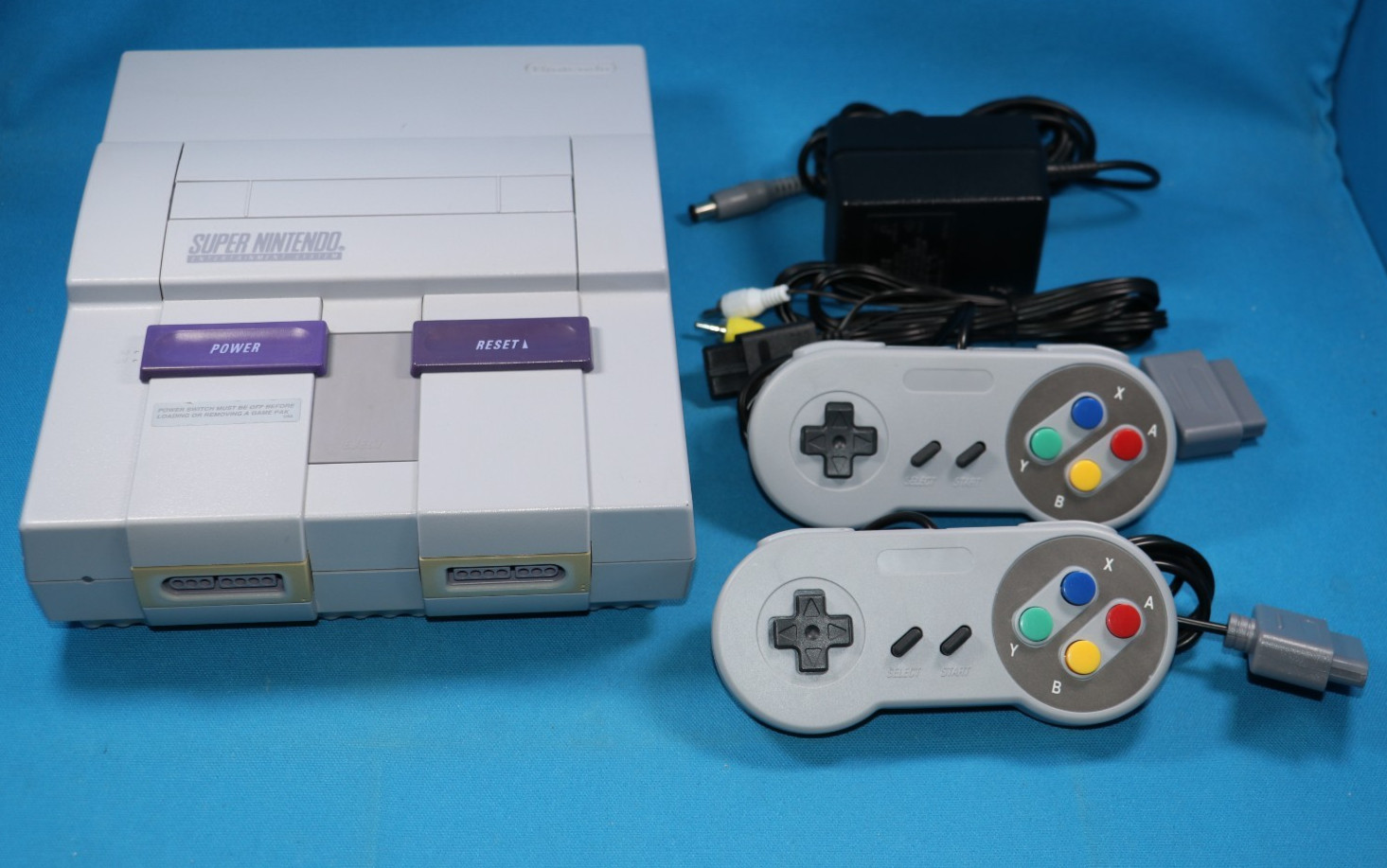 Super Nintendo Entertainment System SNES GAME Console SNS-001 BUNDLE 1 YR WTY VG