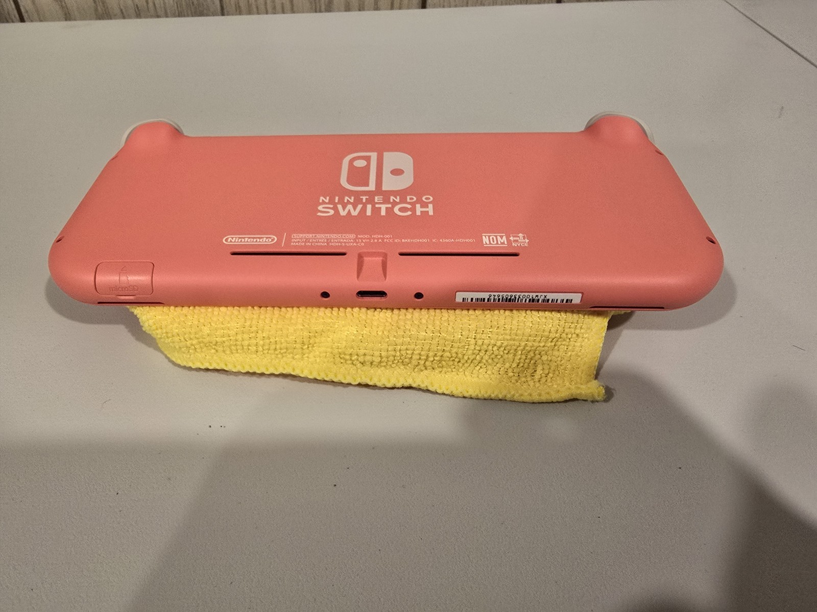 Nintendo Switch Lite 32GB Handheld Console Works Perfect. 128G SD Card & Case