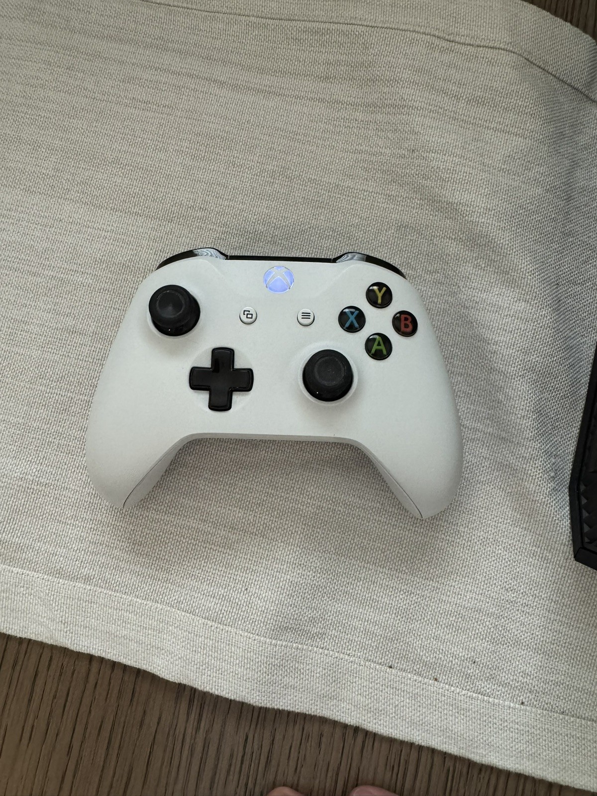Xbox One 500GB Console includes Kinect, two Controllers and Power Cable