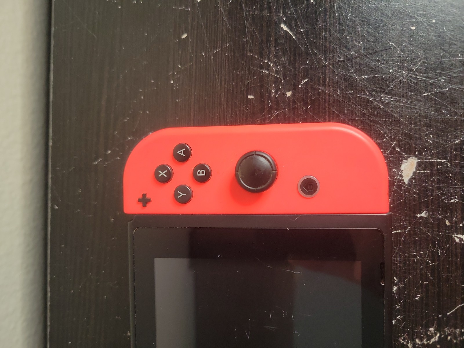 Nintendo Switch Console 32GB Handheld 720p w/ Neon Red/Blue Joy-Con HAC-001