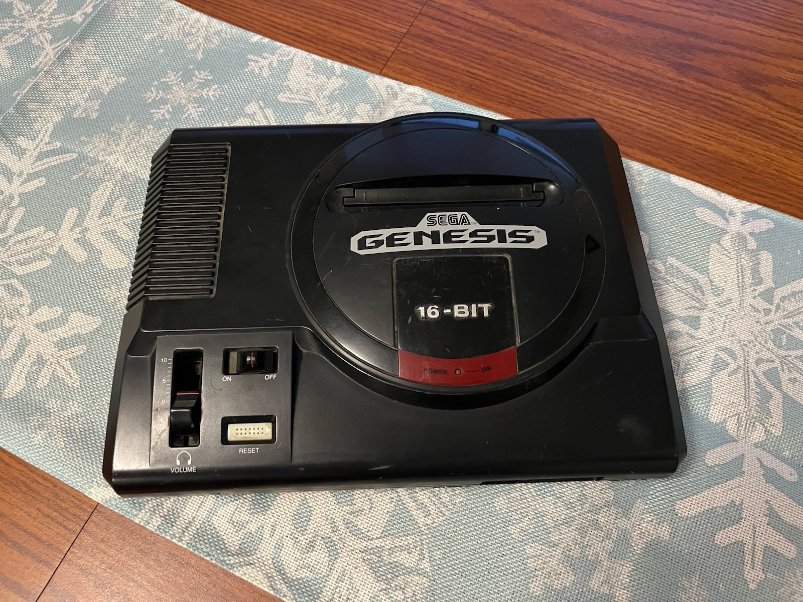 Sega Genesis Model 1 Console Only – 16 Bit Model 1601 – Non-TMSS Model