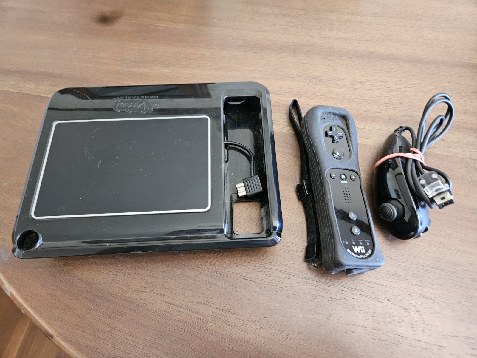 Nintendo Wii Black Console Bundle W/ DrawPad & (6) Games Wii Resort *Tested