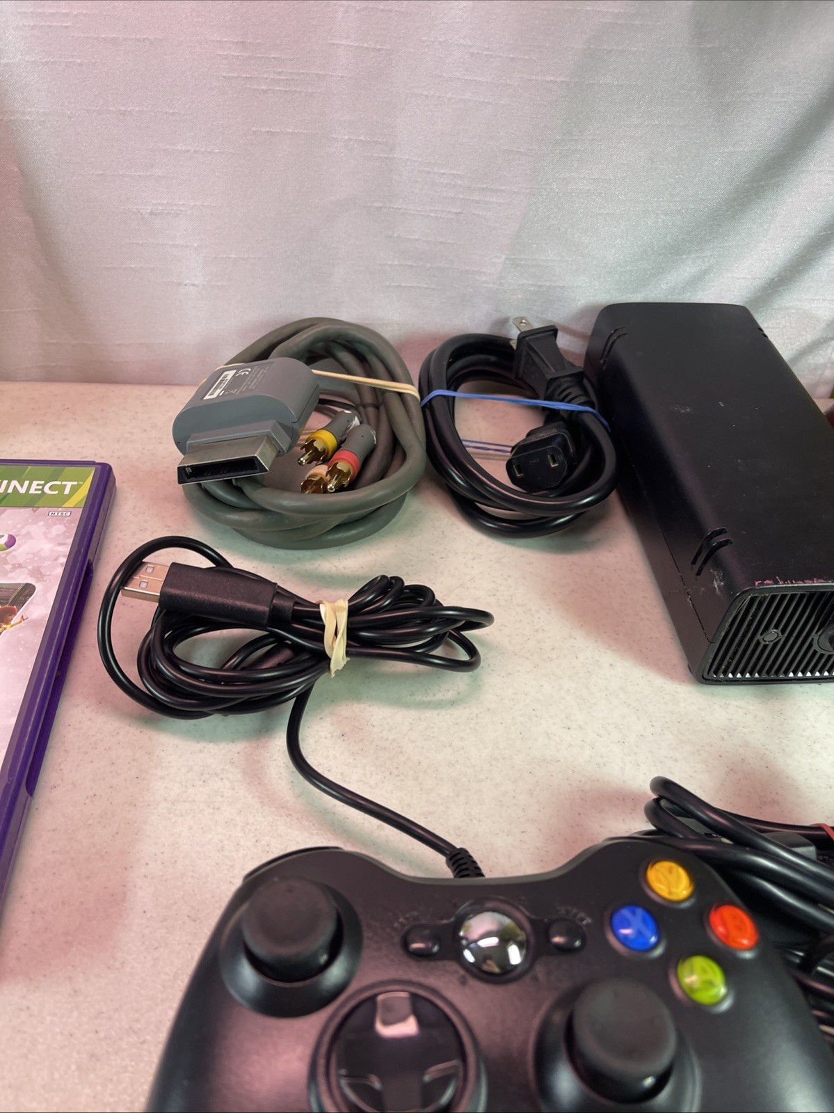 XBOX 360 S 250GB Console Bundle, 14 Games, 2 Controllers, OEM Power Brick Kinect