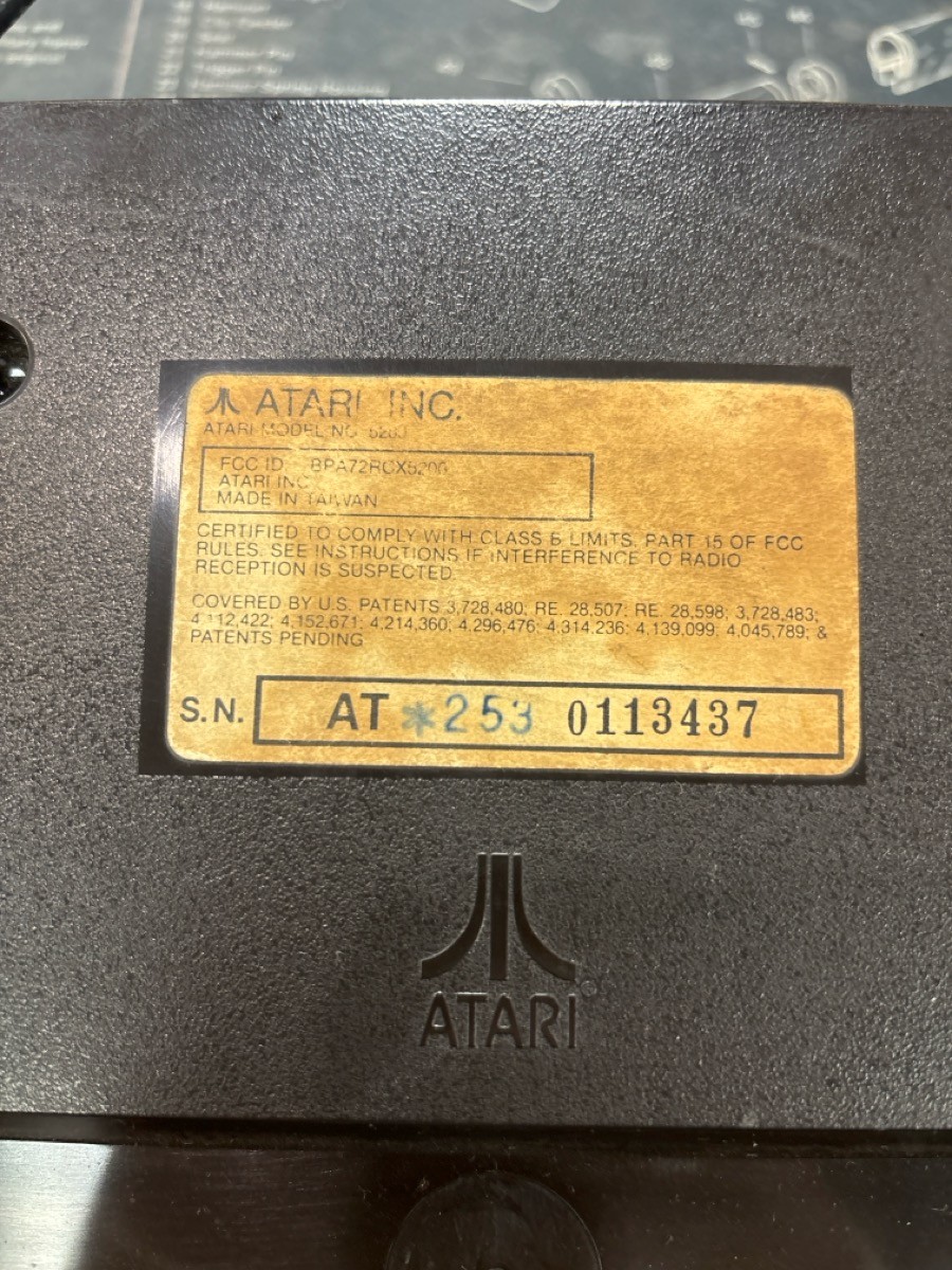 ATARI 5200 w/ Controller & Joystick – Untested – No Power Supply (FLO103795)