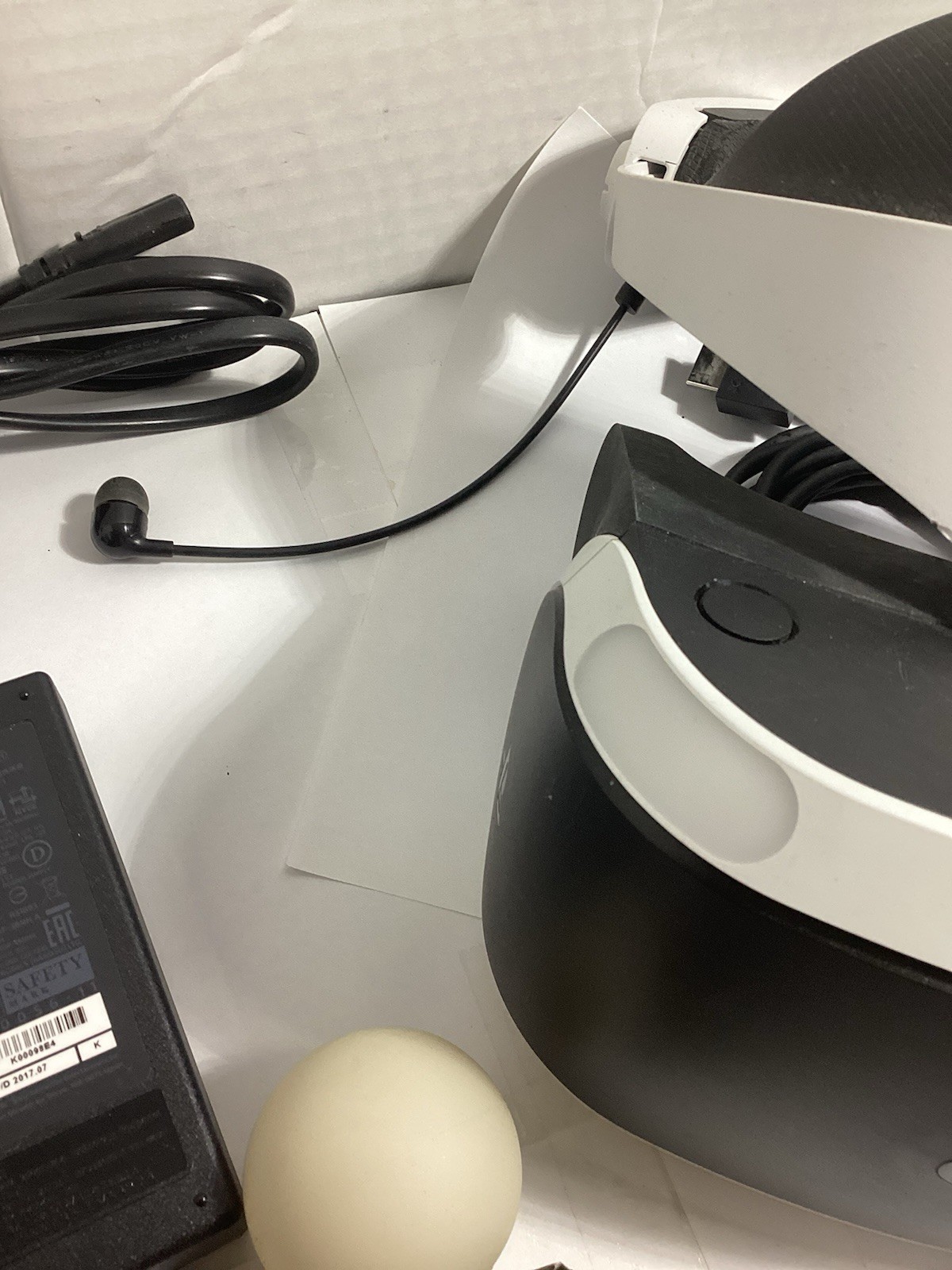 Sony PlayStation VR 1 PS4 Virtual Reality Headset W/ Camera And Wand