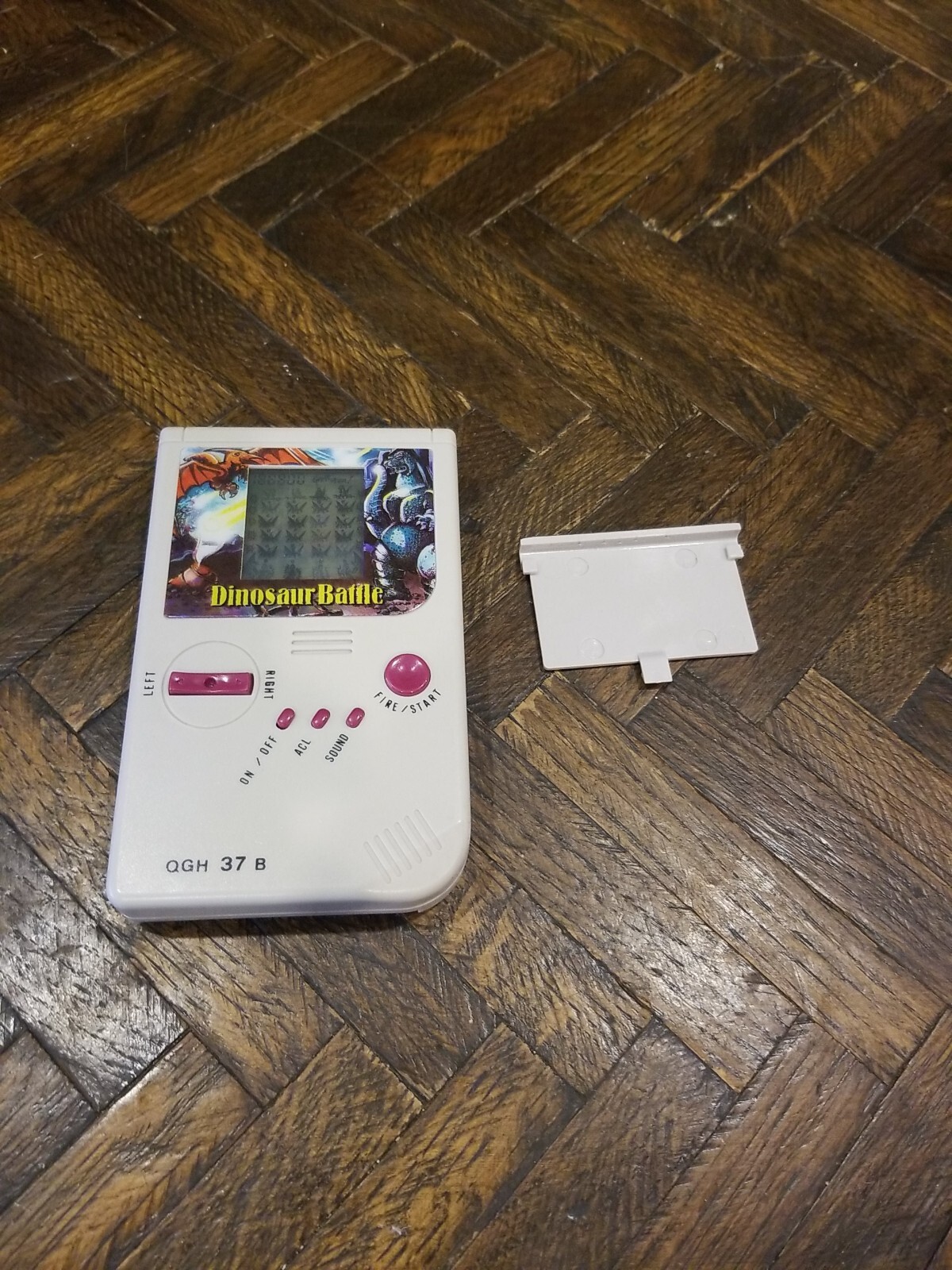 Dinosaur Battle game handheld Game Child type, gameboy knockoff, works, QGH37B