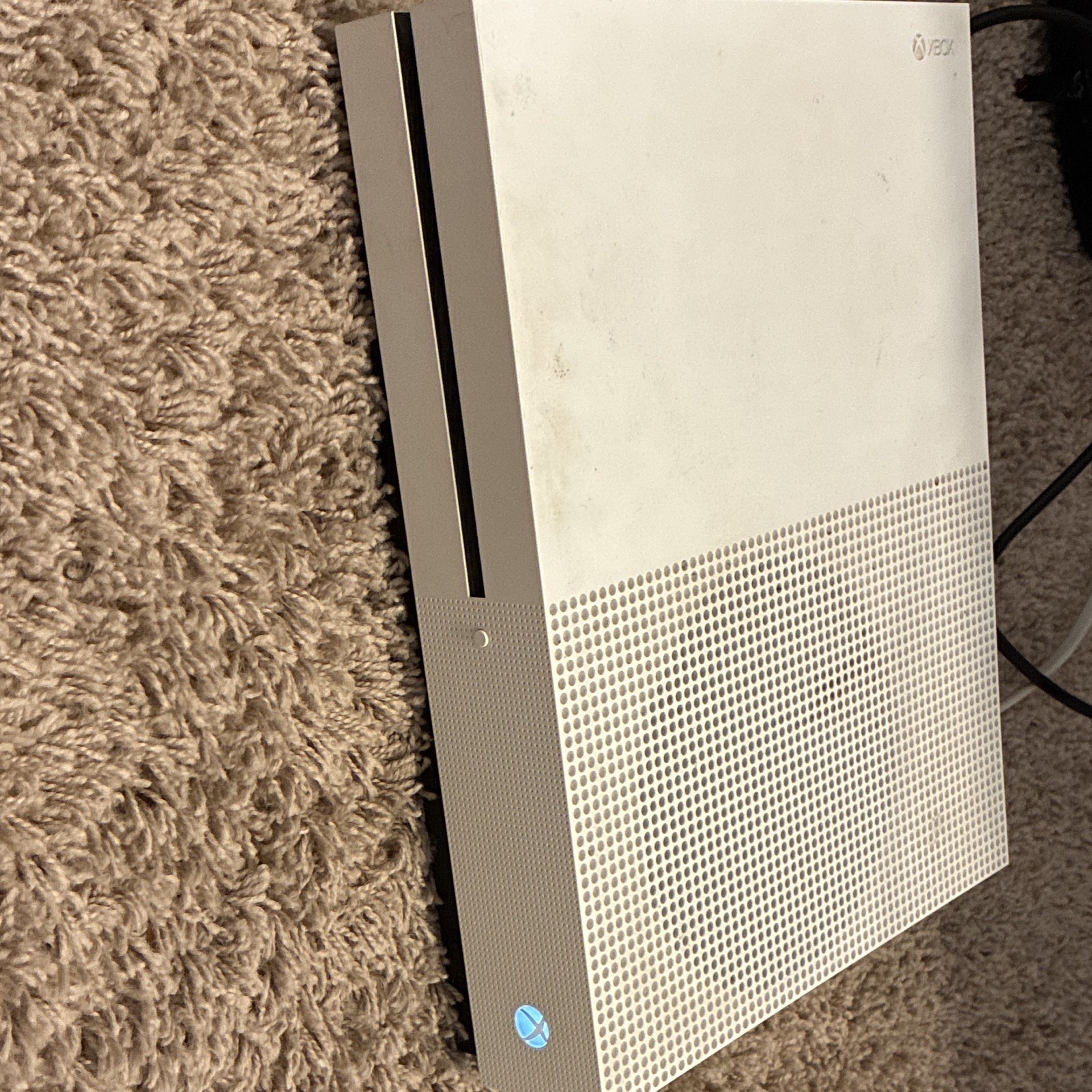 Microsoft Xbox One S 1TB White Console 2 Controllers Blue/White Wi-Fi and cables