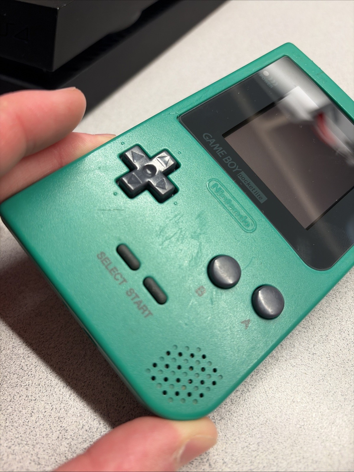 Gameboy Pocket With Black And White Backlit Screen Mod