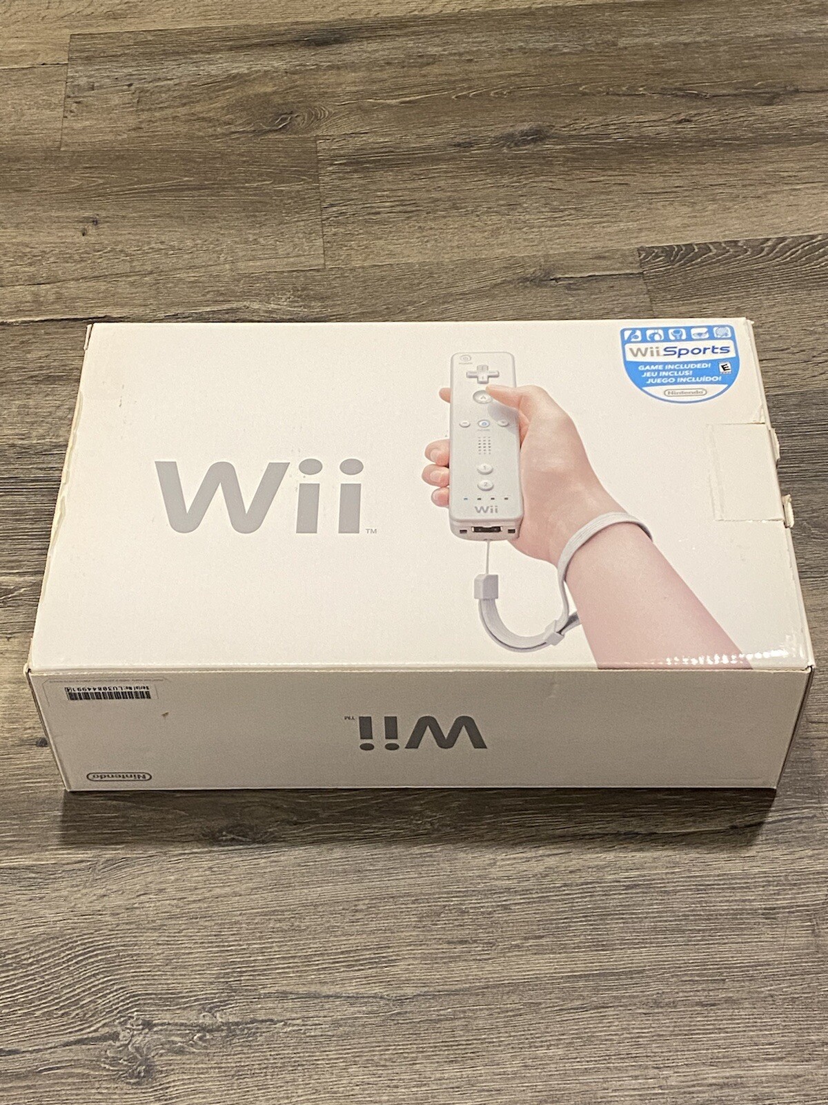 Nintendo Wii 512MB Gaming Console – White (RVLSWFSP)