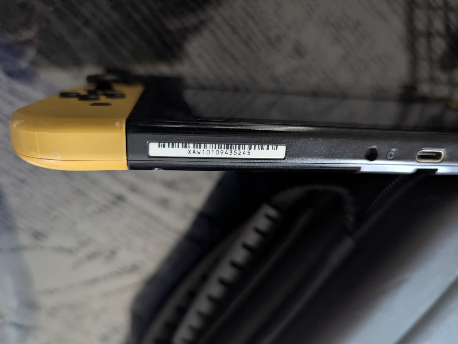 Nintendo Switch Bundle Let’s Go + Exclusives, No Game Or Plus, Defective Joycon