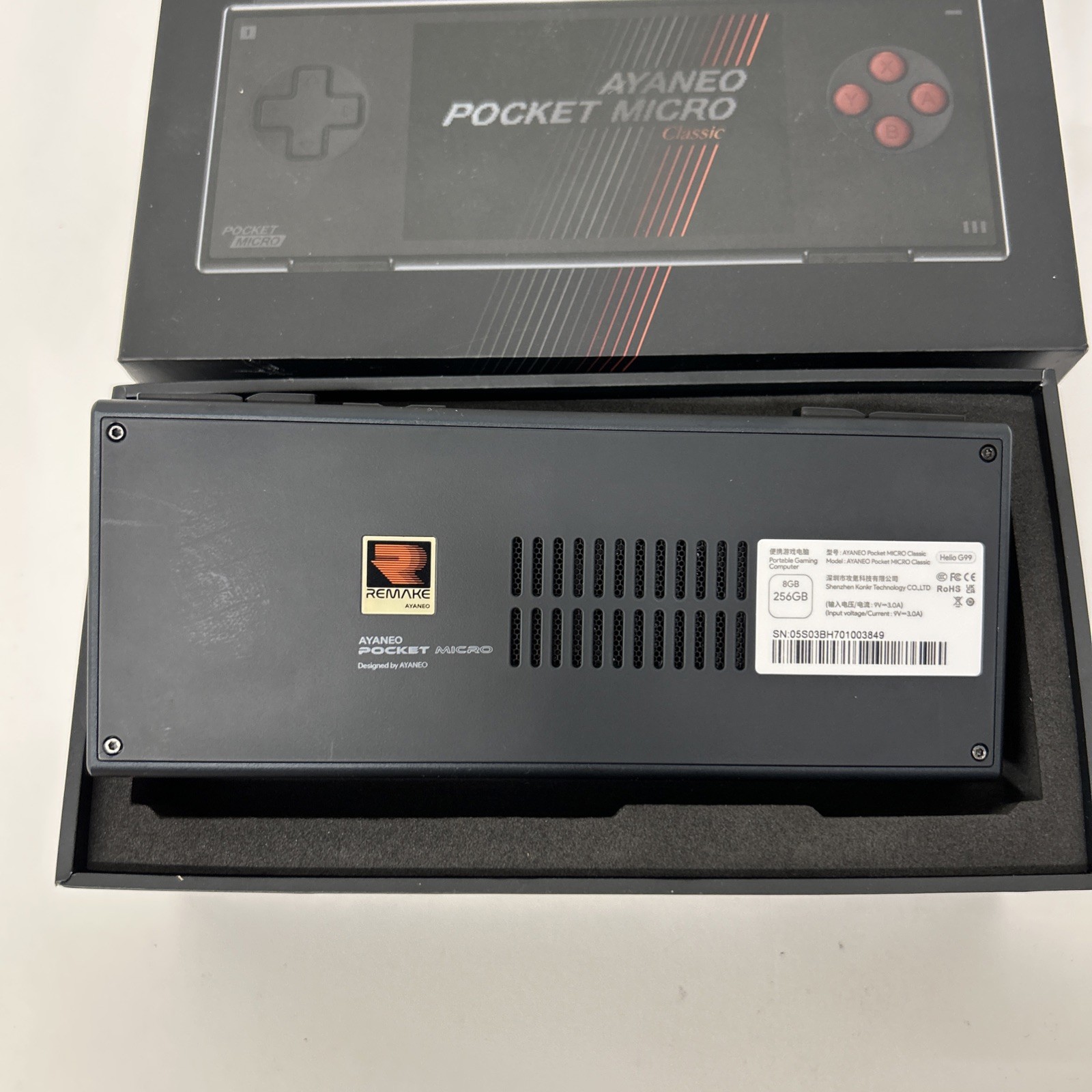 Ayaneo Pocket Micro Classic Game Console – Android 8GB Ram 256GB SSD Magic Black
