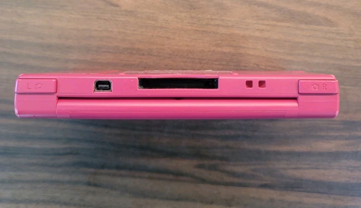Nintendo DSi Pink Handheld System TESTED with Charger