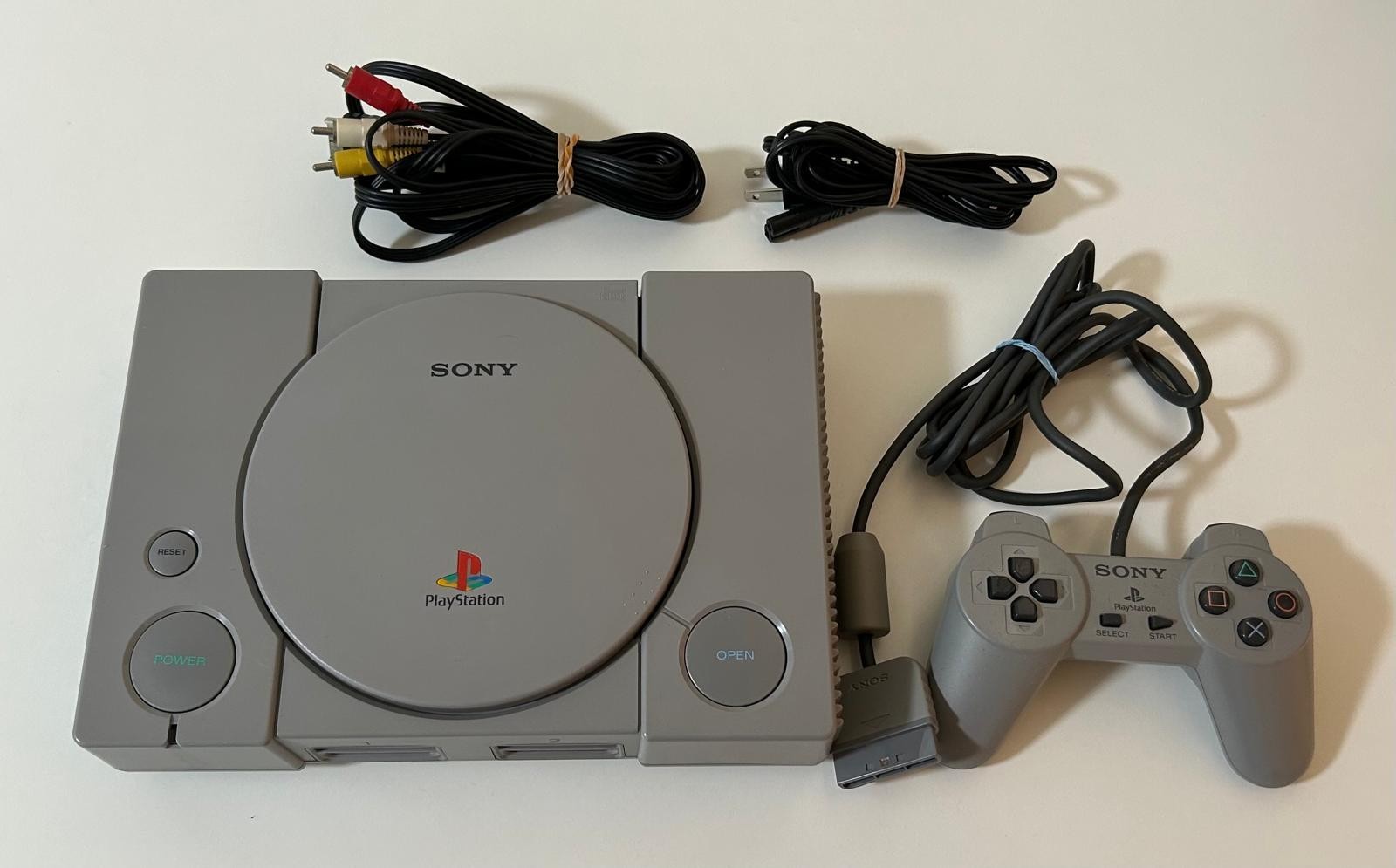 Sony PlayStation 1 PS1 SCPH-5500 Console W/Controller from Japan