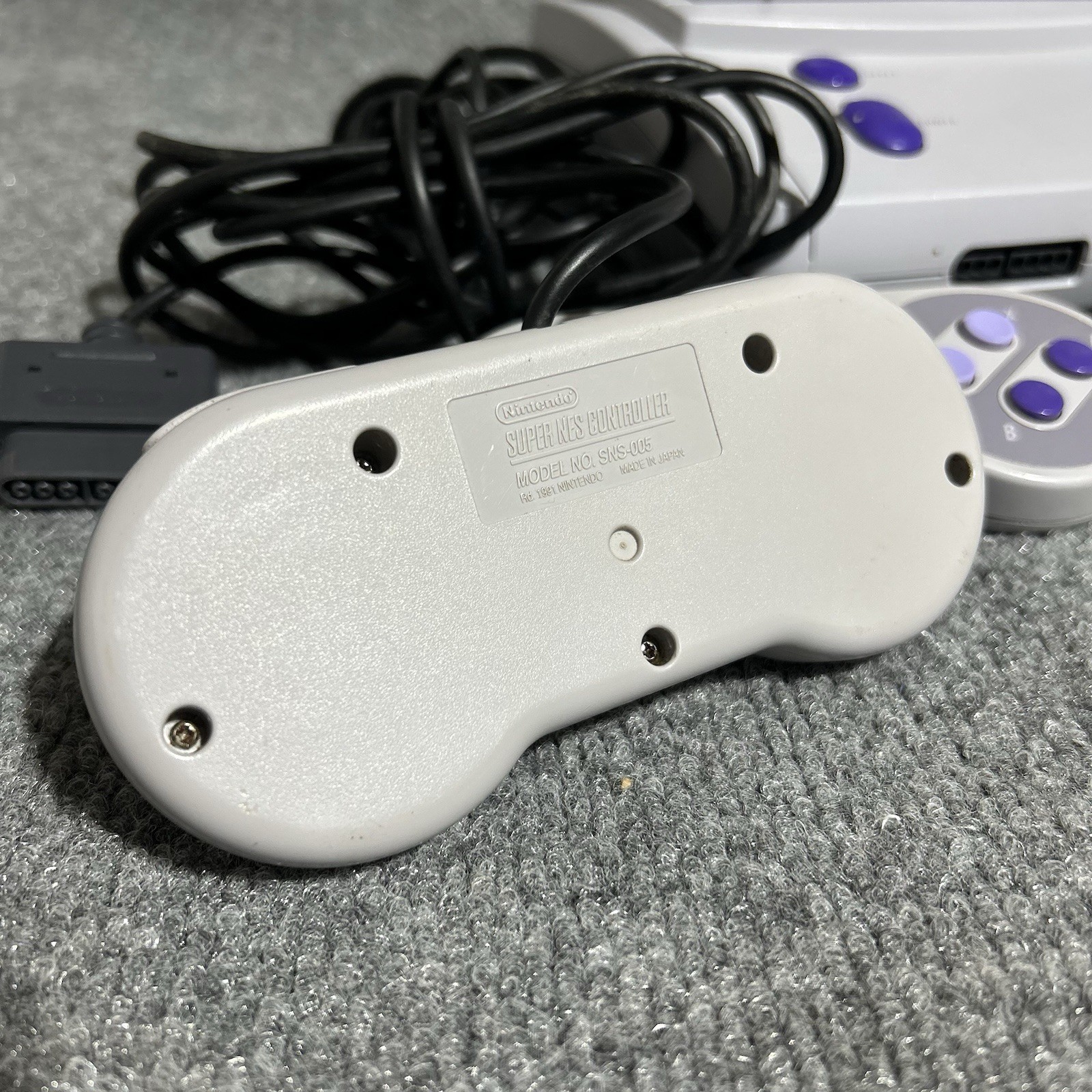 Super Nintendo Junior SNES Jr. Console W/ OEM Controllers, Cables & Donkey Kong