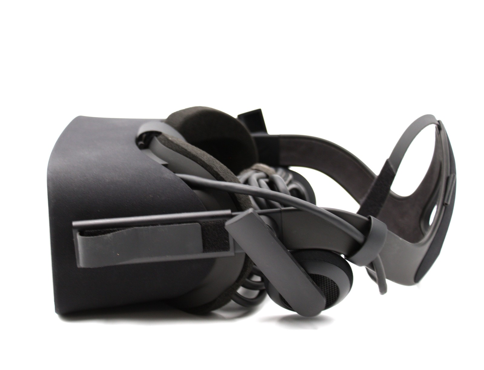 Oculus Rift + Touch Virtual Reality Headset Bundle