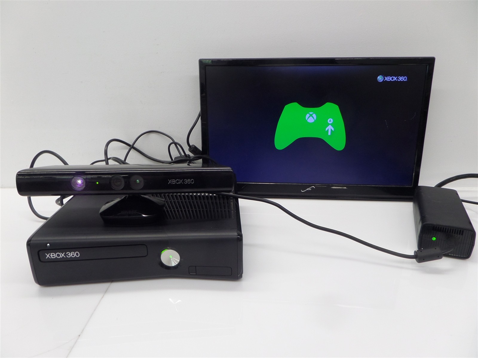 Microsoft Xbox 360 S 1439 Console w/ Power Supply & Kinect Sensor – No 250GB HDD