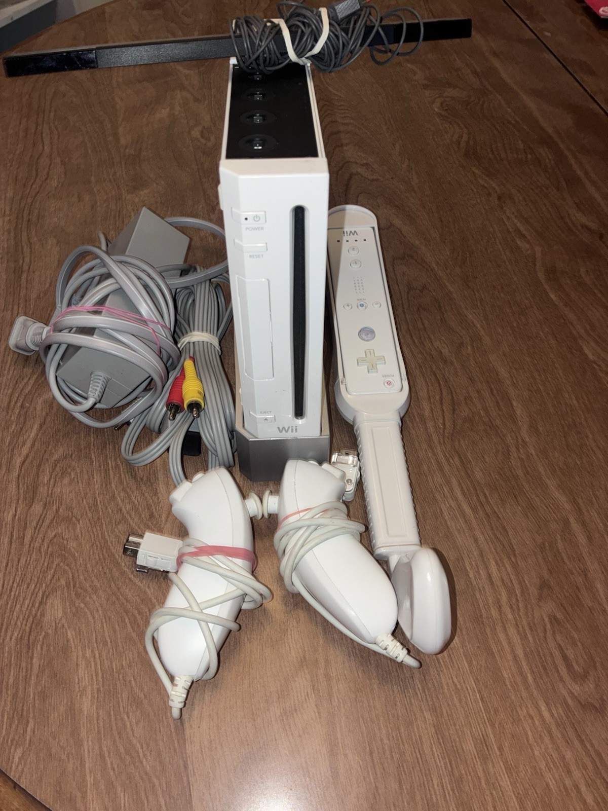Nintendo RVL-101 Wii Console – White