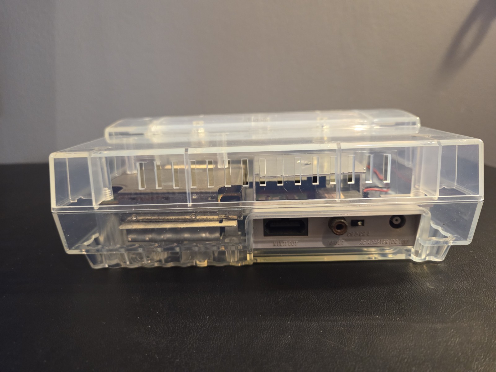 SNES Super Nintendo Clear Transparent Console w/ 2 clear controllers and cables
