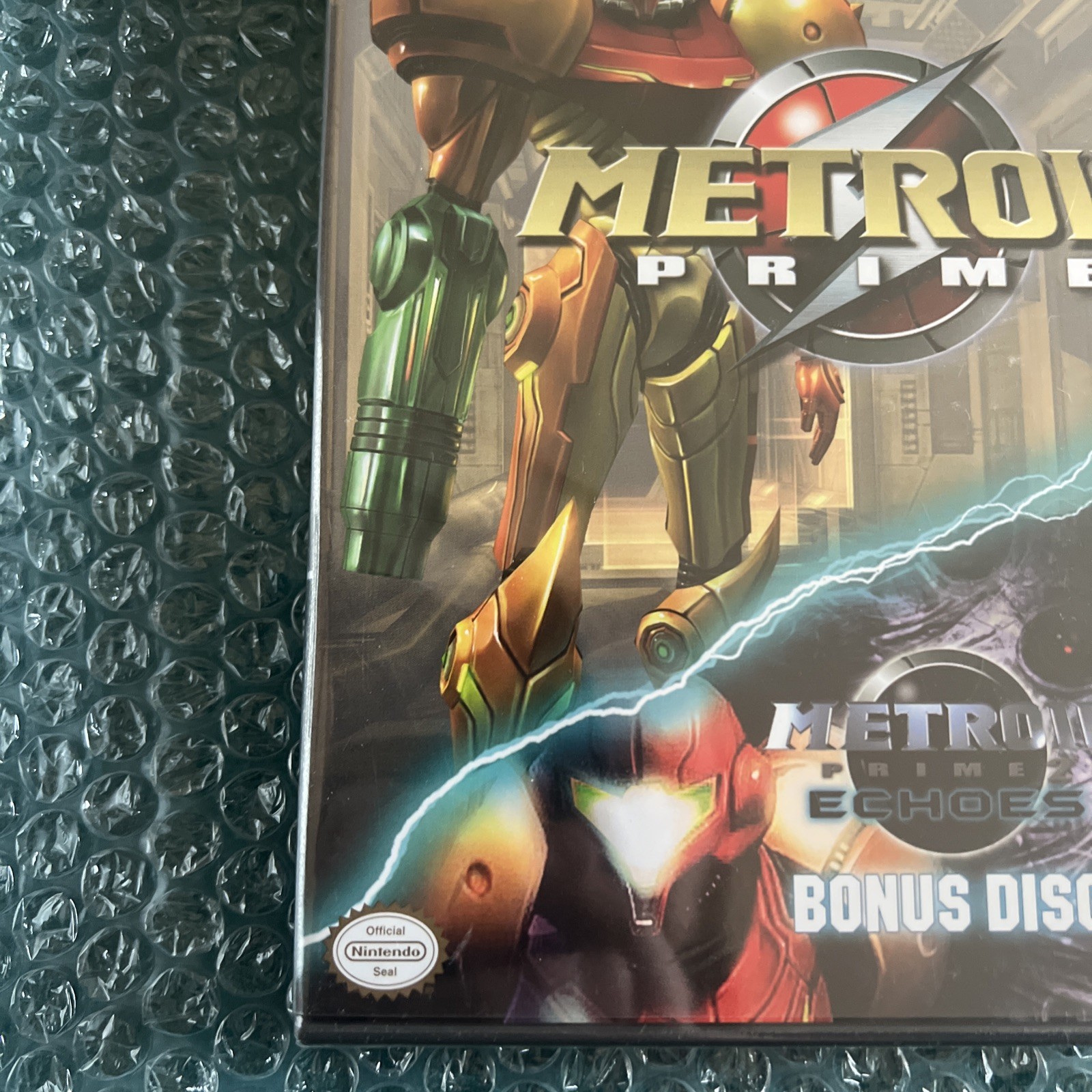 Platinum Metroid Prime Bundle Nintendo GameCube comes with sealed Metroid read
