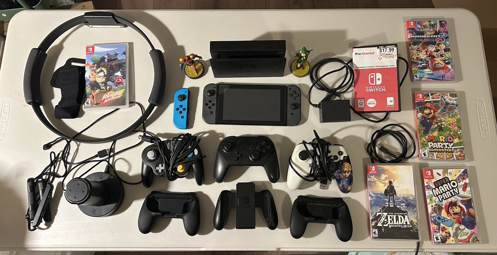 Nintendo Switch Original Edition 32GB + Accessories see photos and description